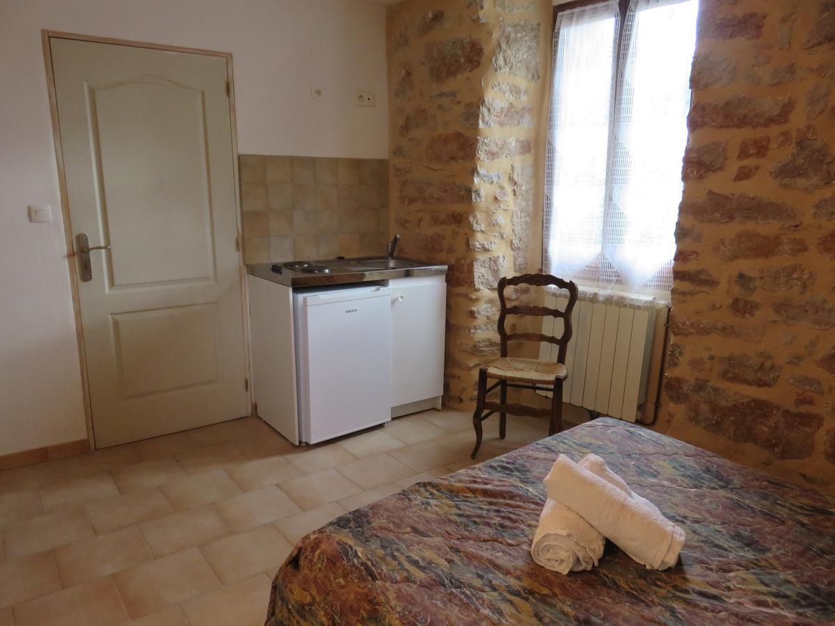 Cafe De La Place Gite & Chambres D'Hotes "Lou Pastre" Lanuéjols Εξωτερικό φωτογραφία