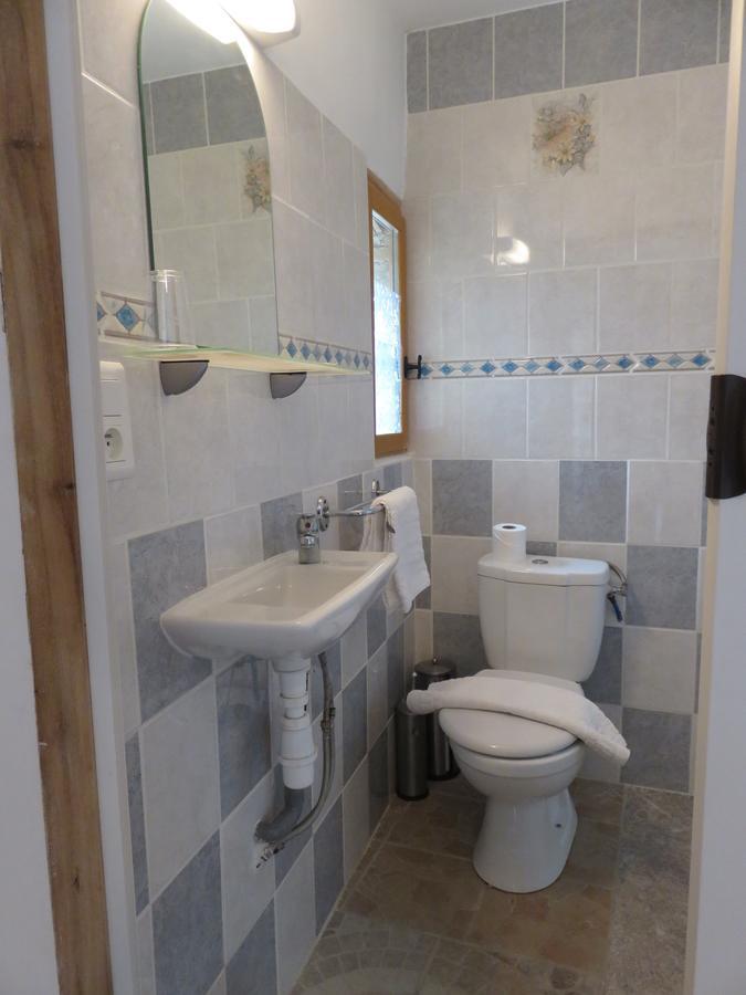 Cafe De La Place Gite & Chambres D'Hotes "Lou Pastre" Lanuéjols Εξωτερικό φωτογραφία
